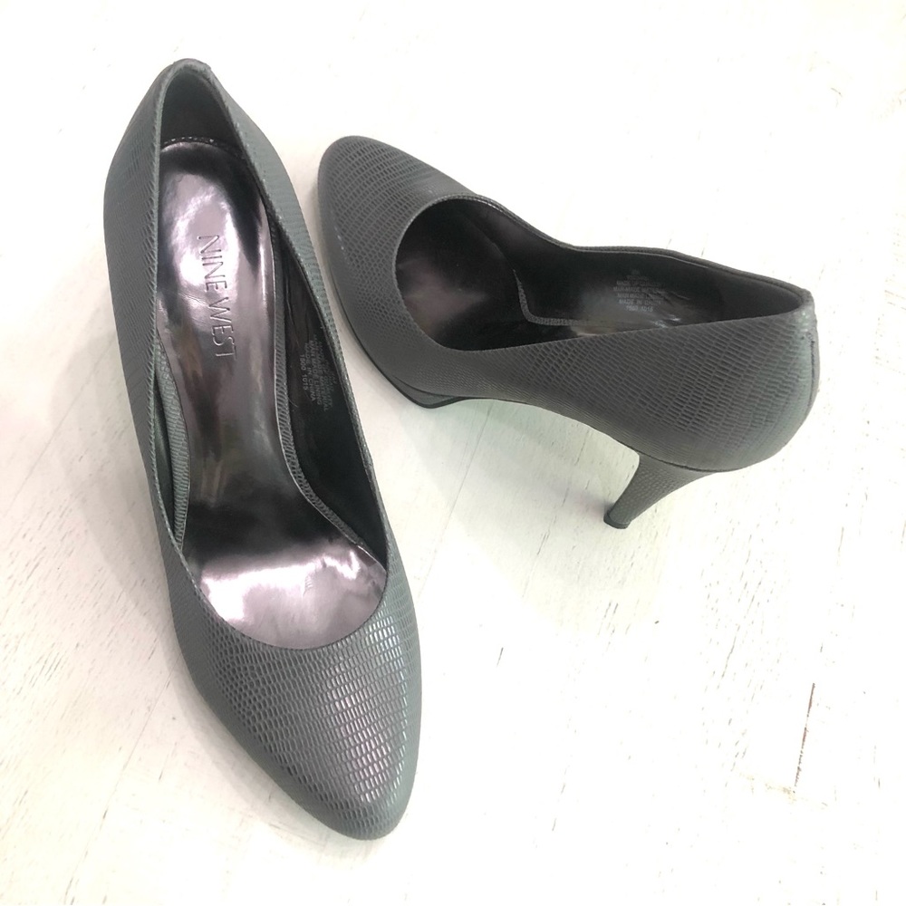 Nine West Rochao  Grey Heels Sz 9M - Picture 3 of 12